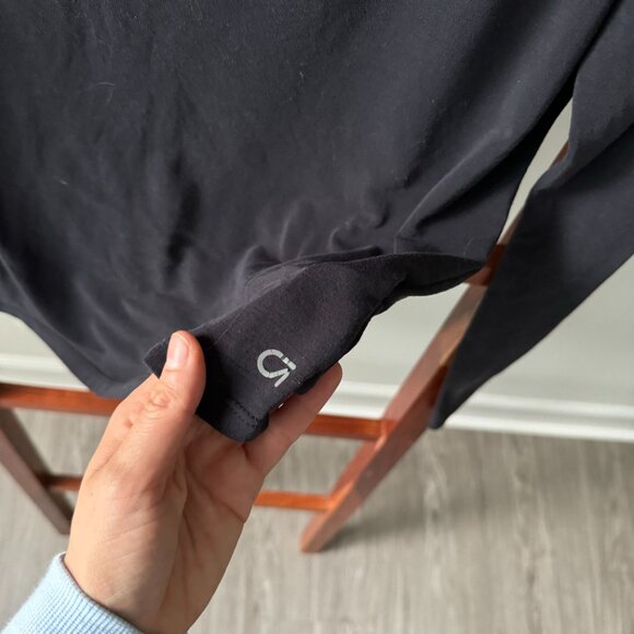 GapFit Long Sleeve Scoop Neck Performance Top - Picture 5 of 5